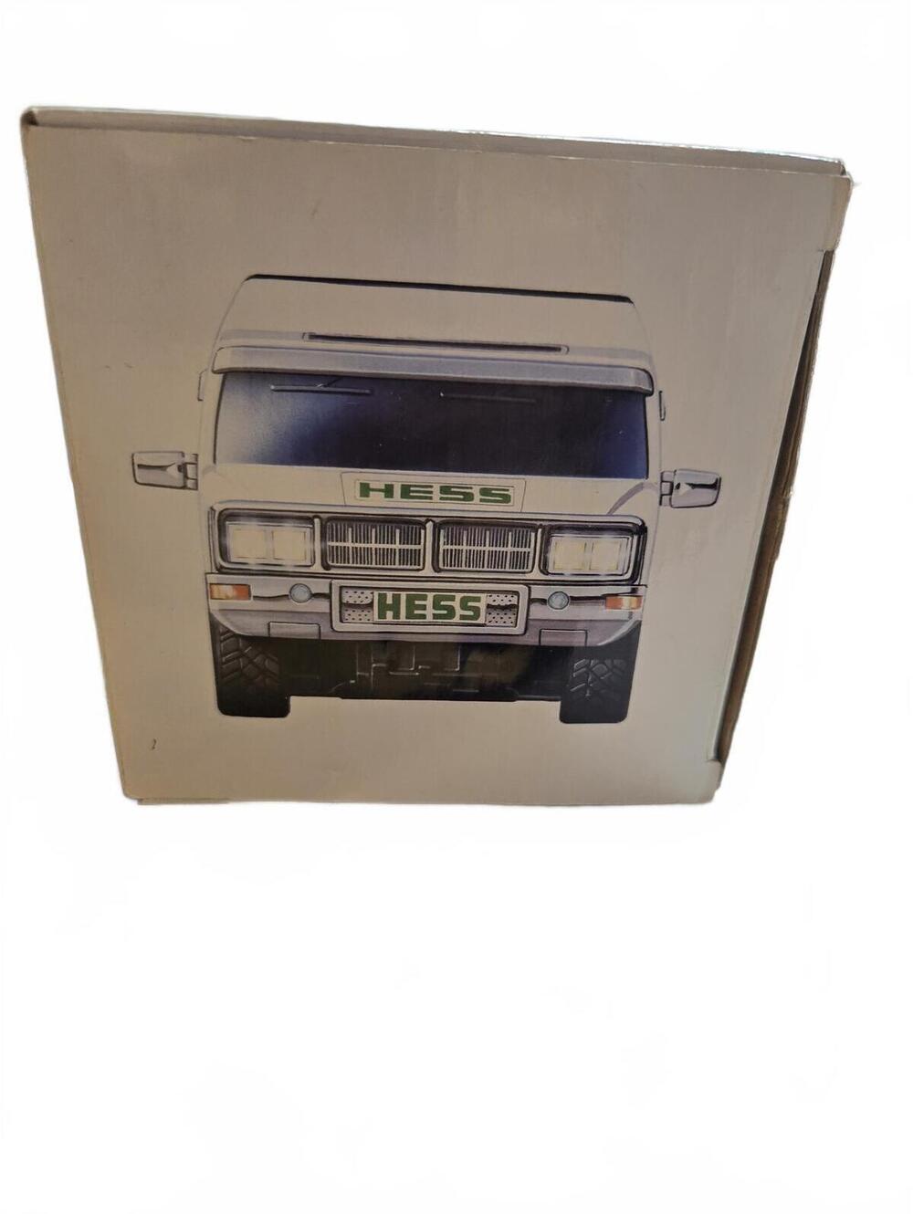 2004 Hess Sport Utility Vehicle and Motorcycles Toy Truck Set in Box - Picture 4 of 4
